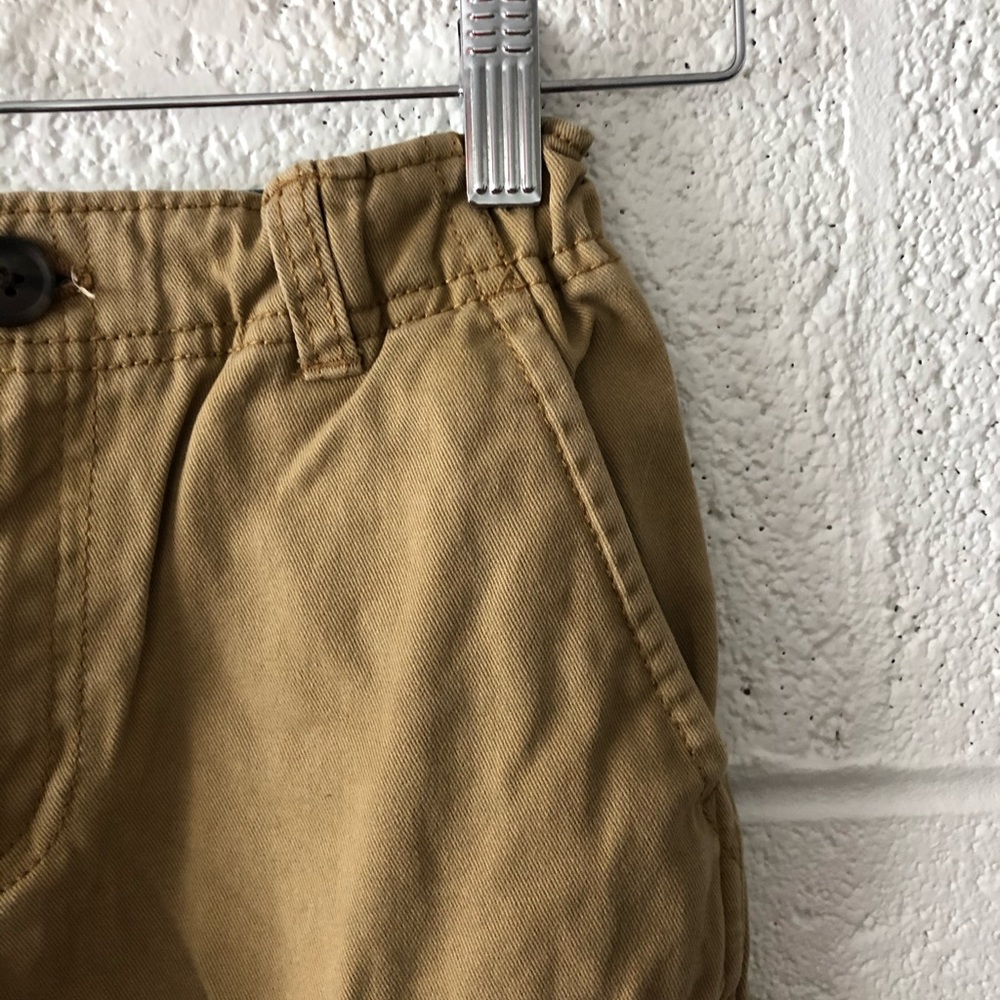 Cat & Jack khaki cargo shorts six: 8 - Picture 2 of 8